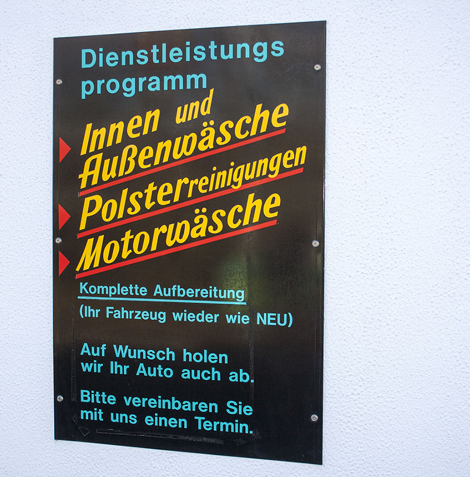 WAP-Waschanlage der Shop mit Markenprodukten zur Fahrzeug-Pflege und unser Dienstleitungsprogramm