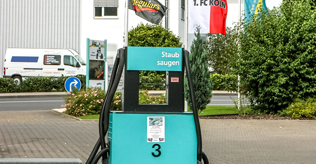 Staubsaugerstation Nr. 3 von 9 der WAP-Waschanlage in Rösrath.