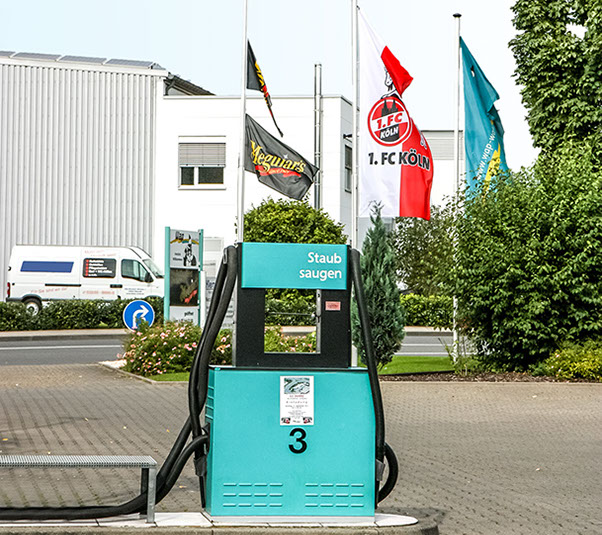 Staubsaugerstation Nr. 3 von 9 der WAP-Waschanlage in Rösrath.